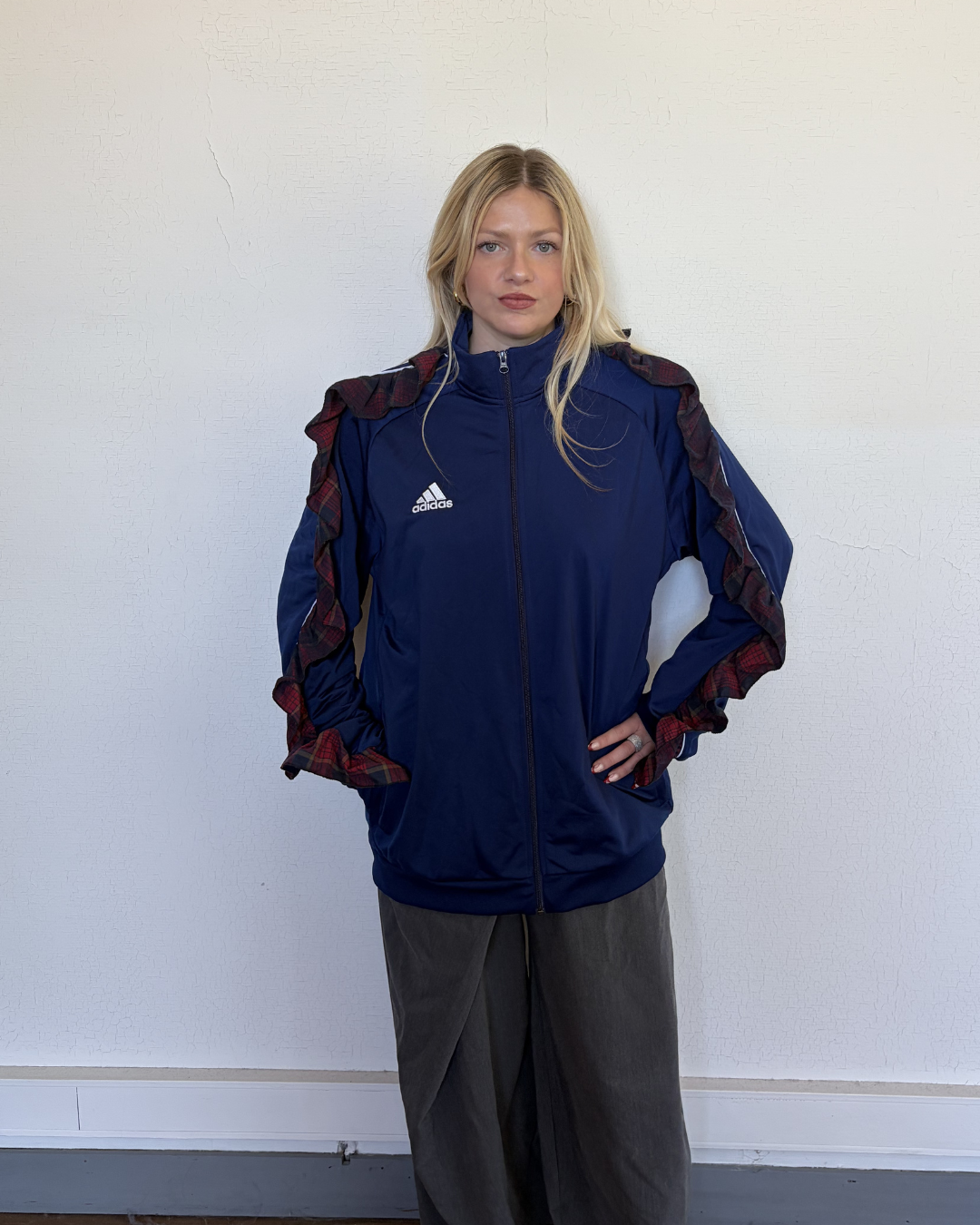 #99 Veste de sur-vêtement froufrous