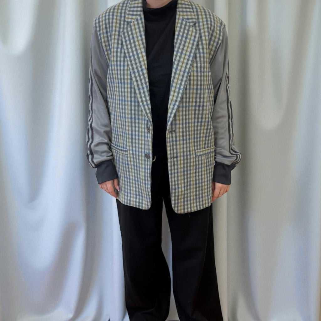#46 Veste blazer avec manches Adidas