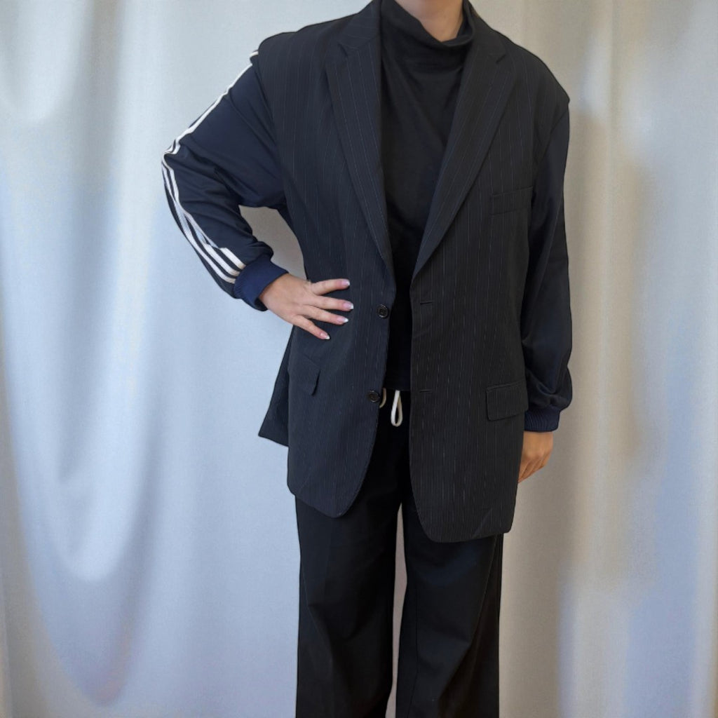 #54 Veste blazer avec manches Adidas