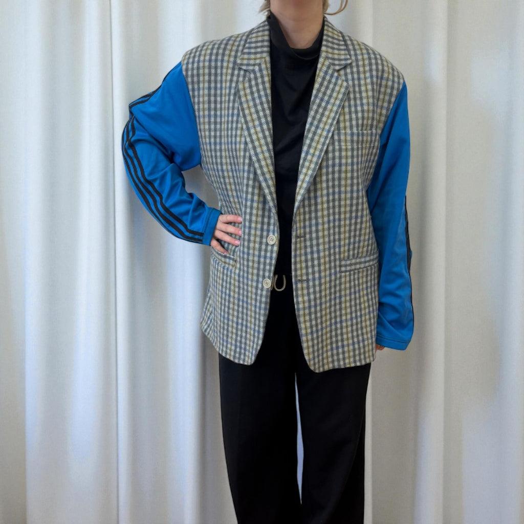 #47 Veste blazer avec manches Adidas