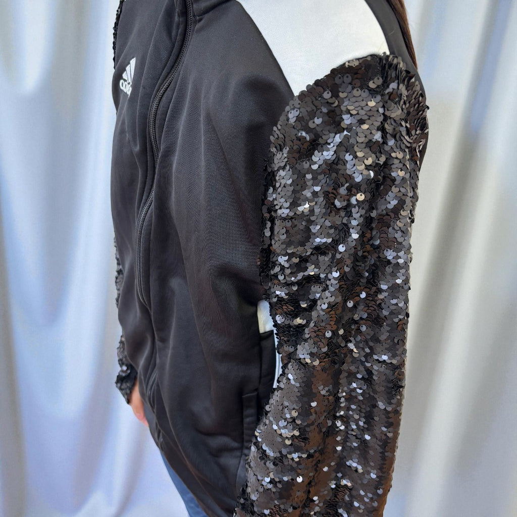 #6 Veste de sur-vêtement Adidas noire à manches paillettes