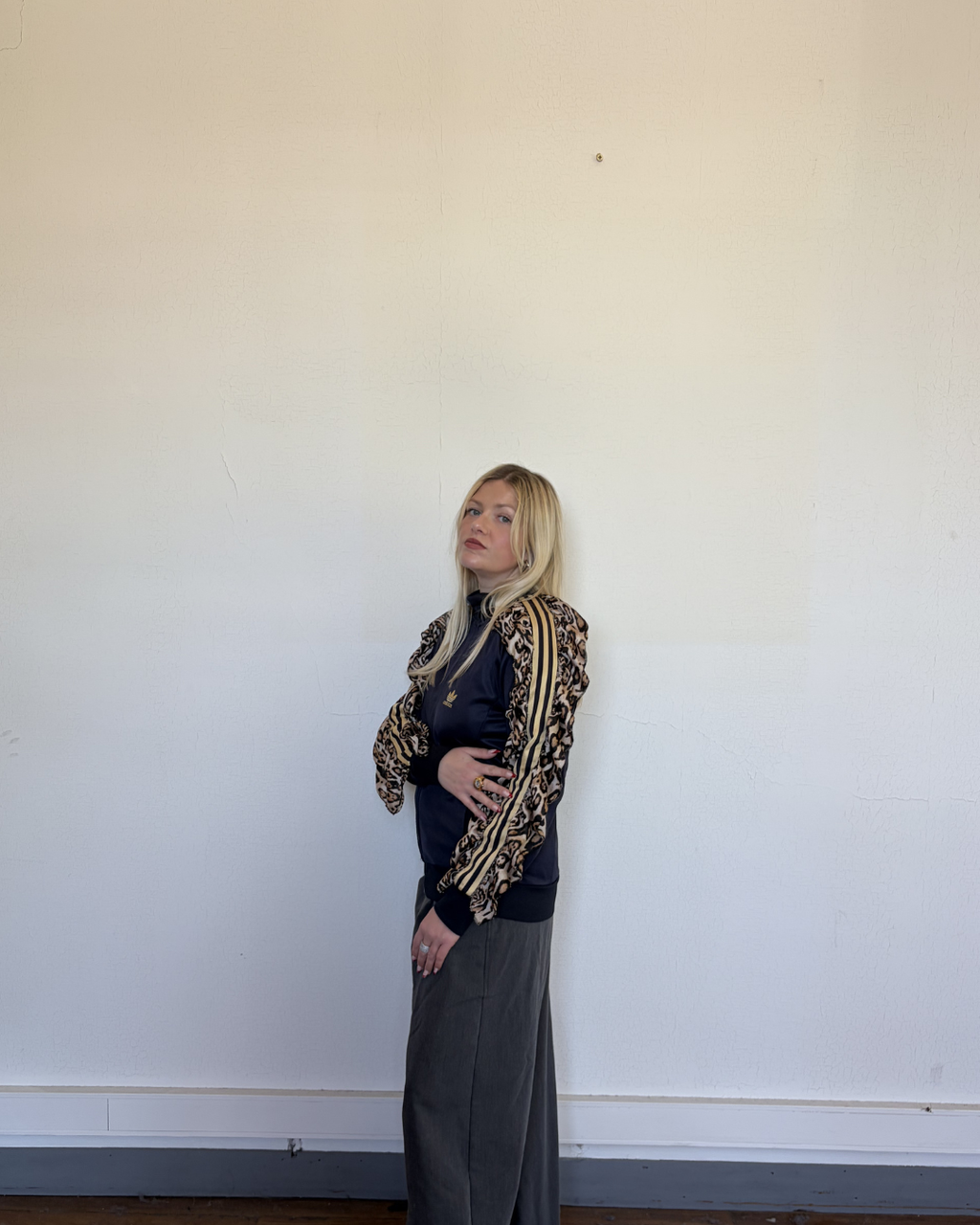 #95 Veste de sur-vêtement froufrous léopard