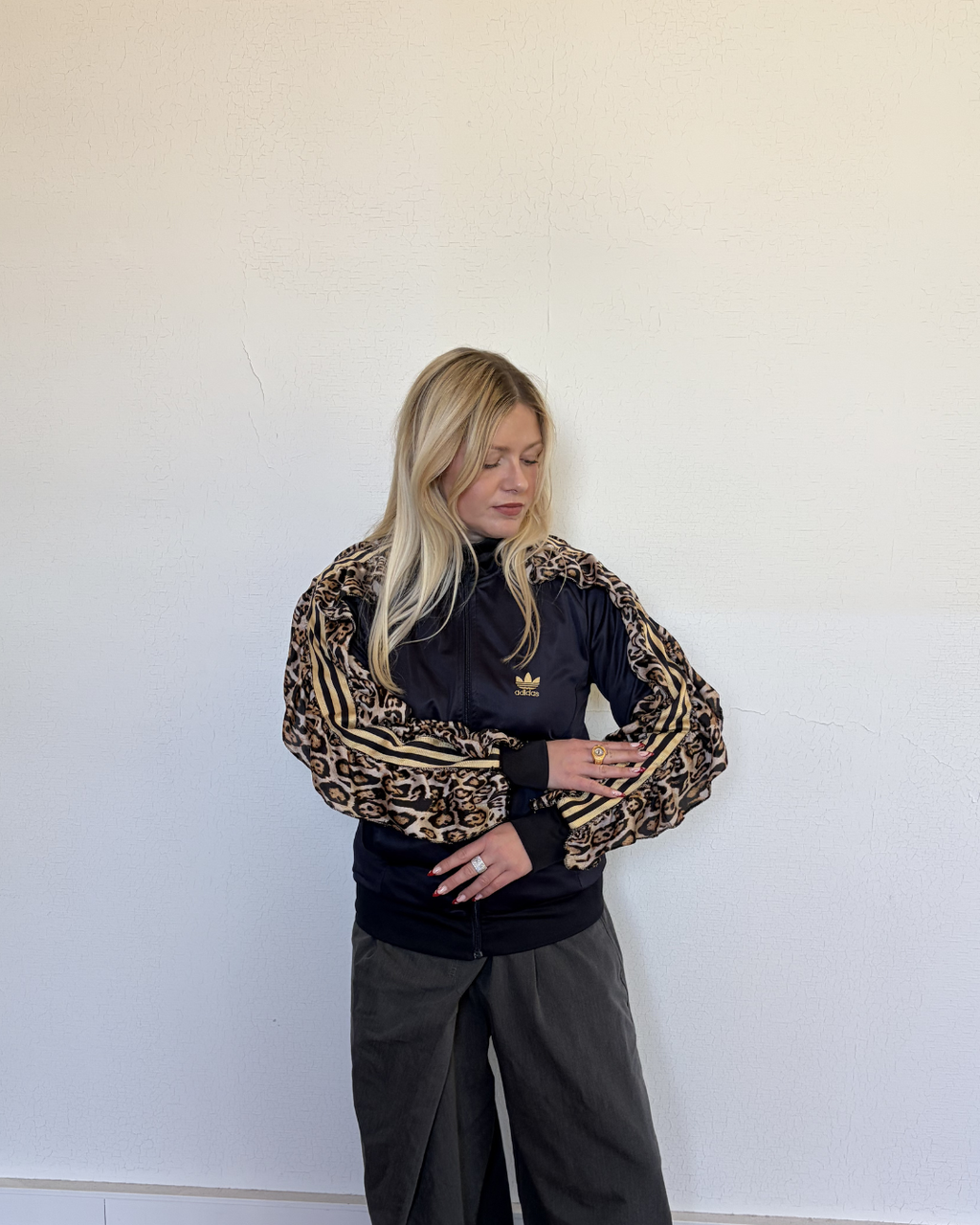 #95 Veste de sur-vêtement froufrous léopard