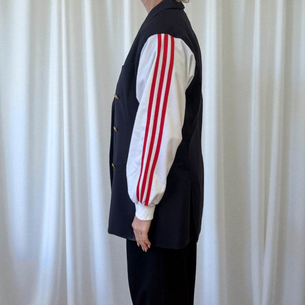 #59 Veste blazer avec manches Adidas